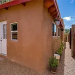 Casa Dulce, 3 Bedrooms, Walk To Town, Pet Friendly, Sleeps 6