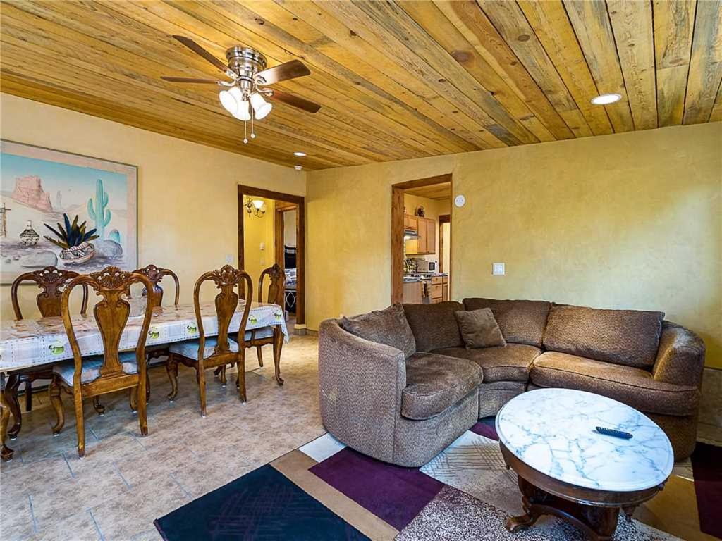 Holiday home Casa Dulce, 3 Bedrooms, Walk To Town, Pet Friendly, Sleeps 6 *