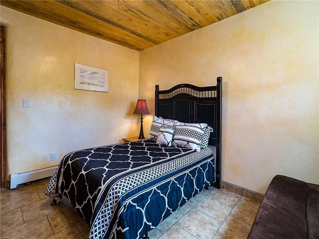 Holiday home Casa Dulce, 3 Bedrooms, Walk To Town, Pet Friendly, Sleeps 6