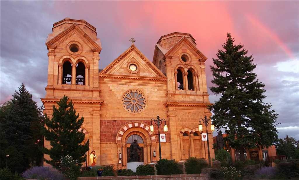 Casa Dulce, 3 Bedrooms, Walk To Town, Pet Friendly, Sleeps 6 Santa Fe
